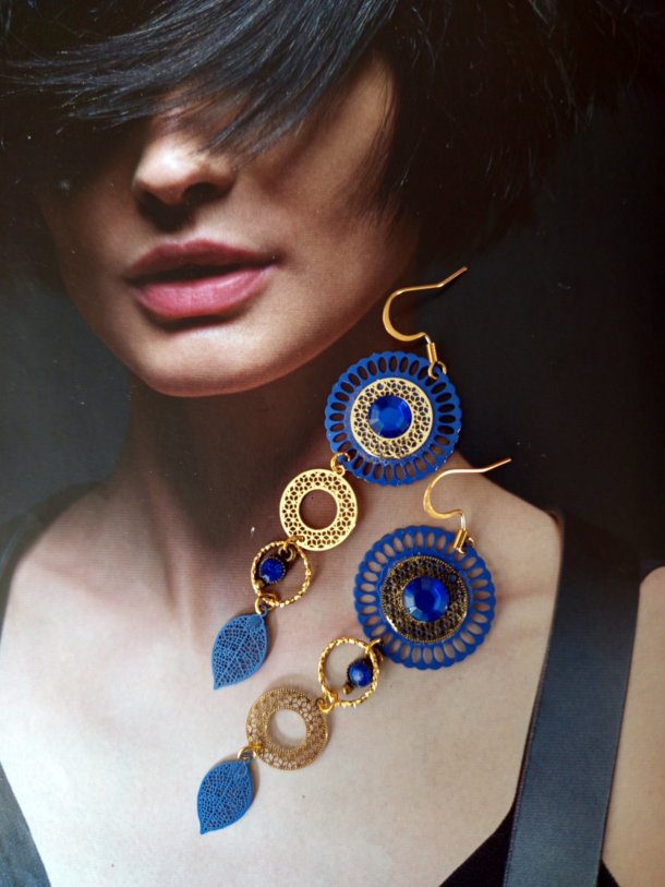 Boucles d'oreilles r&eacute;alis&eacute;es avec &eacute;l&eacute;ments de r&eacute;cup&eacute;ration, pour oreilles perc&eacute;es