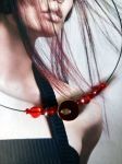 Collier réalisé avec élément et perles de récupération, monté sur câble
