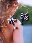 Boucles d'oreilles réalisées avec éléments de récupération, pour oreilles percées