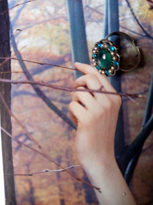 bague r&eacute;glable r&eacute;alis&eacute;e avec des &eacute;l&eacute;ments de r&eacute;cup&eacute;ration