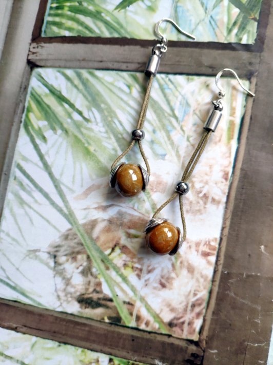 Boucles perles de céramique et récup, pour oreilles percées , longueur : 6.5cm