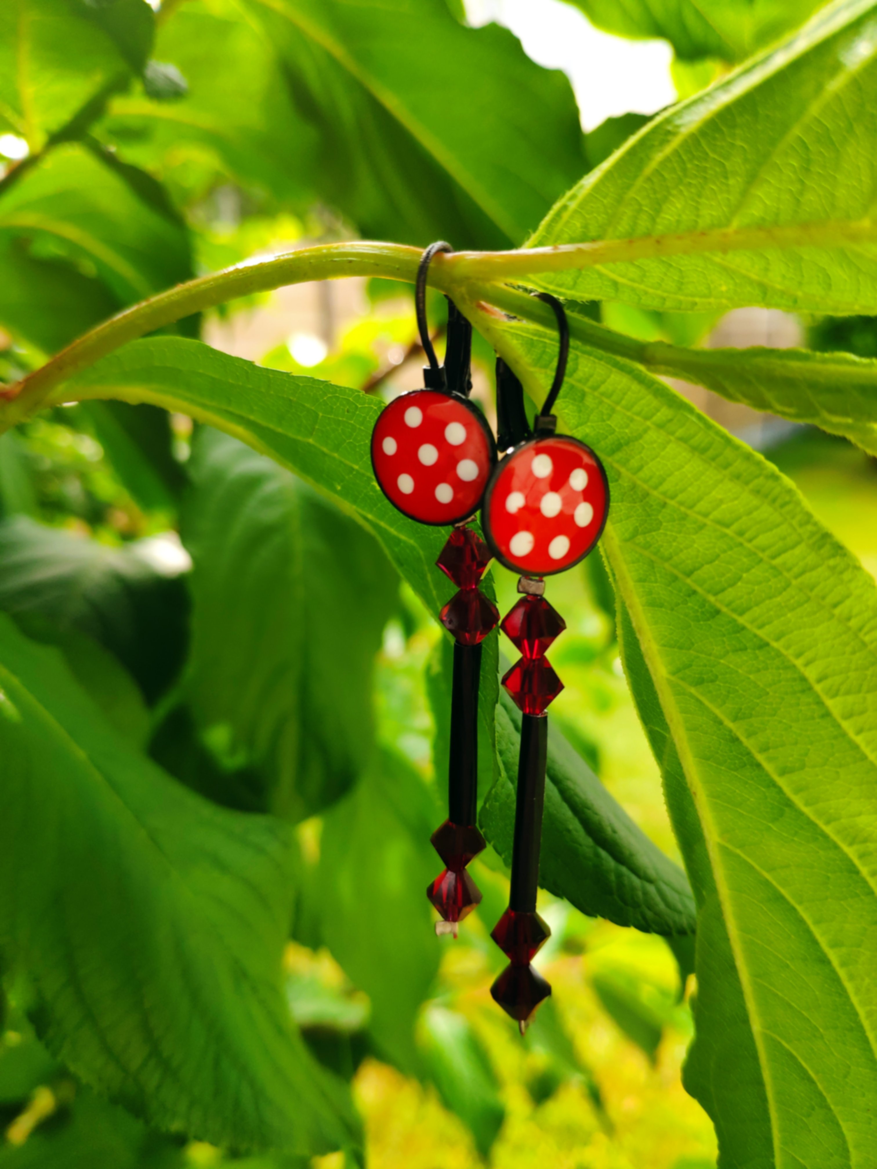 Boucles d'oreilles pour oreilles percées , à base de recyclage de dosette de café et de récupération