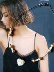 Collier réalisé avec perles et petit cœur nacre  de récupération, monté sur câble