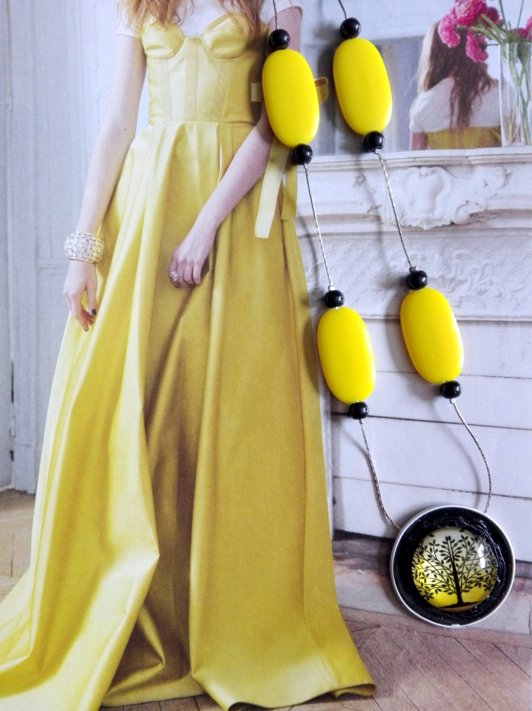 Collier soleil!  noir et jaune (environ 58cm)réalisé avec capsule de café et perles de récupération , monté sur serpentine