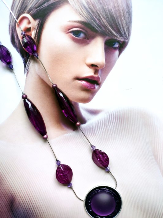 Superbe collier camaïeu de mauve et violet, capsule de café et perles de récupération, monté sur serpentine(environ 60cm)