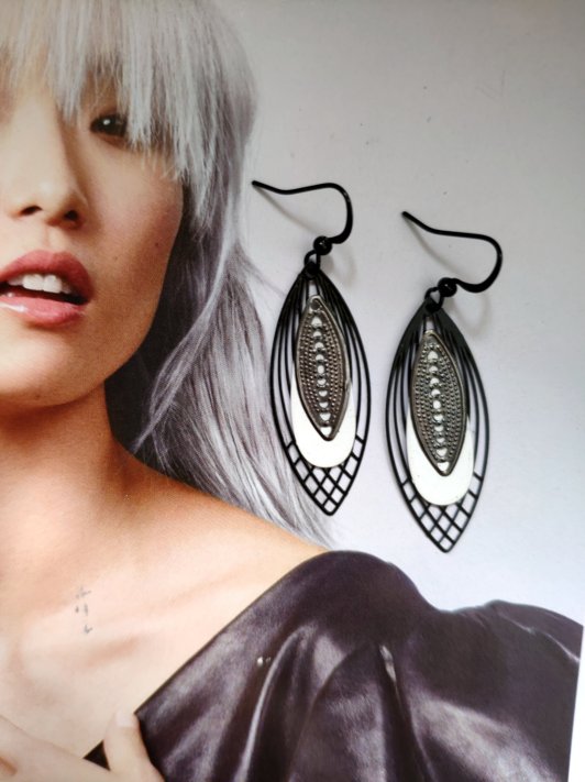 boucles d'oreilles  éléments de récupération, pour oreilles percées